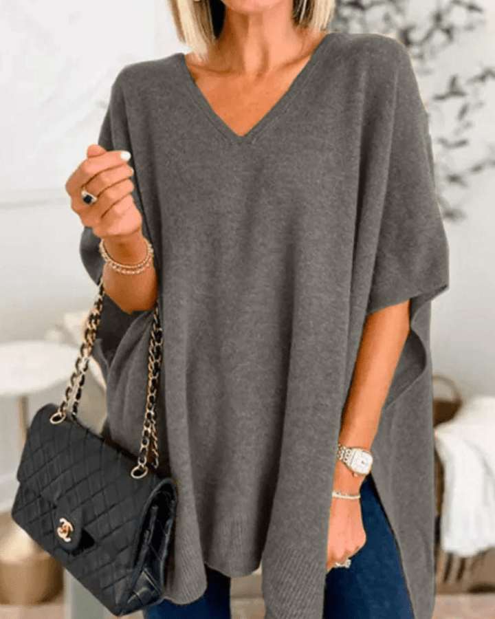 ERIKA | Poncho-Pull avec décolleté en V et coupe décontractée