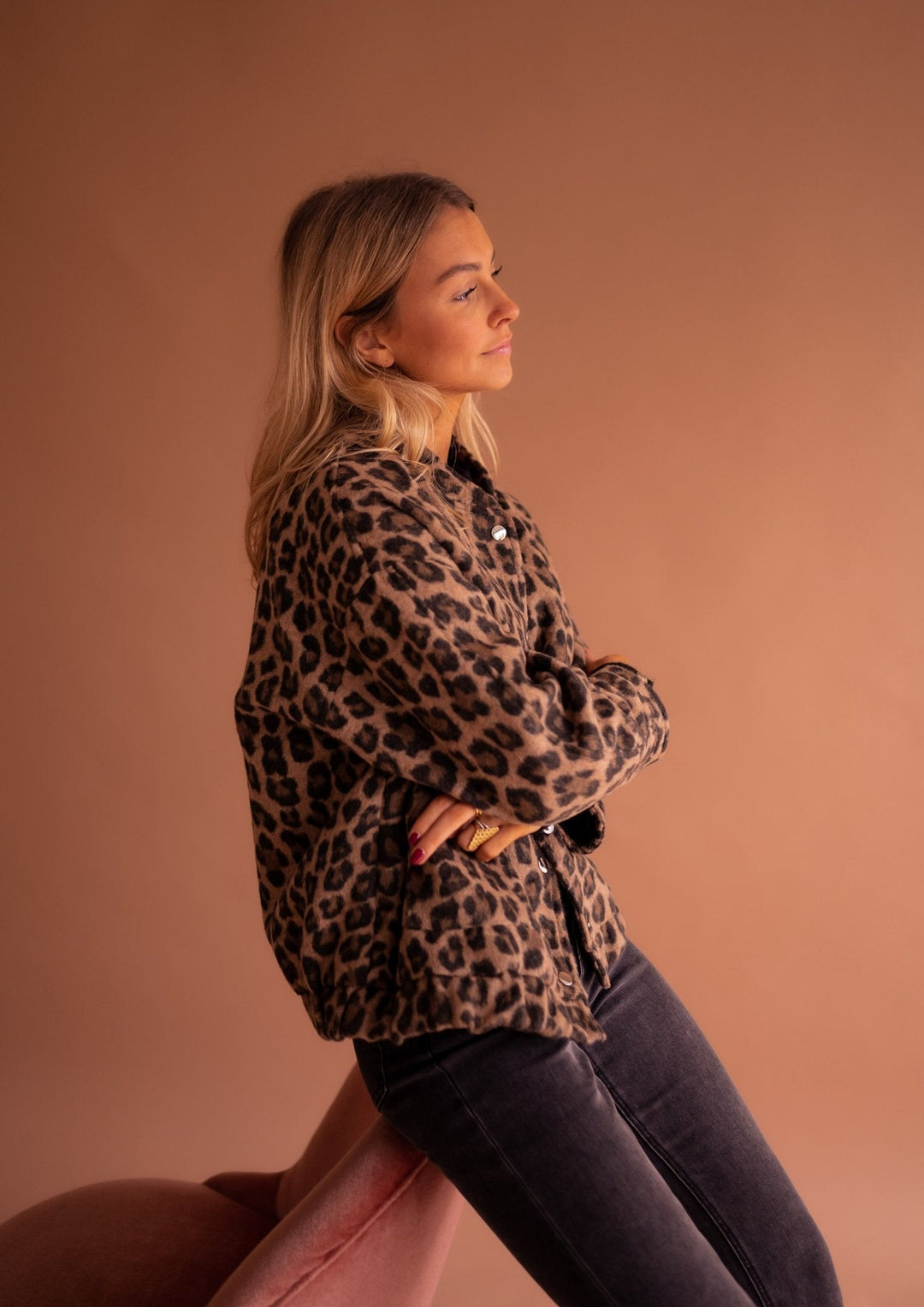 SOFÍA | Blazer au Style Audacieux avec Motif Léopard